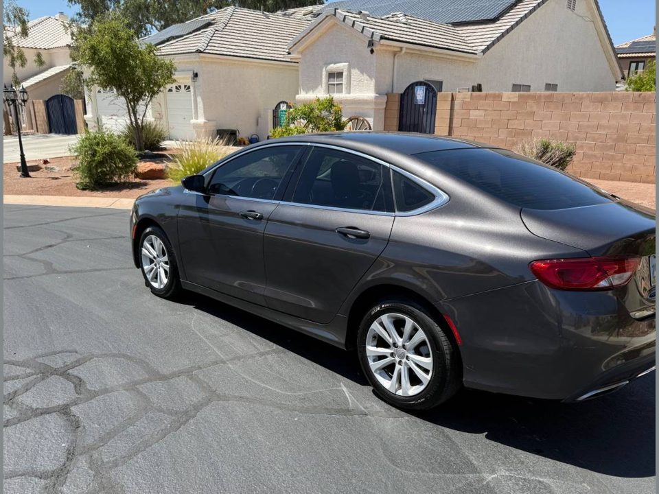 2016 Chrysler 200 Limited Gorgeous Low Mileage Car