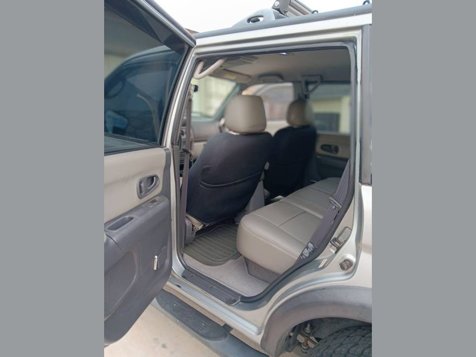 2000 Mitsubishi Montero Sport LS SUV