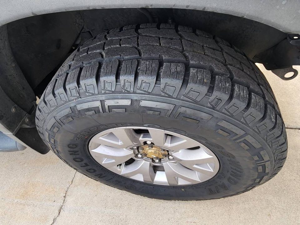 2000 Mitsubishi Montero Sport LS SUV