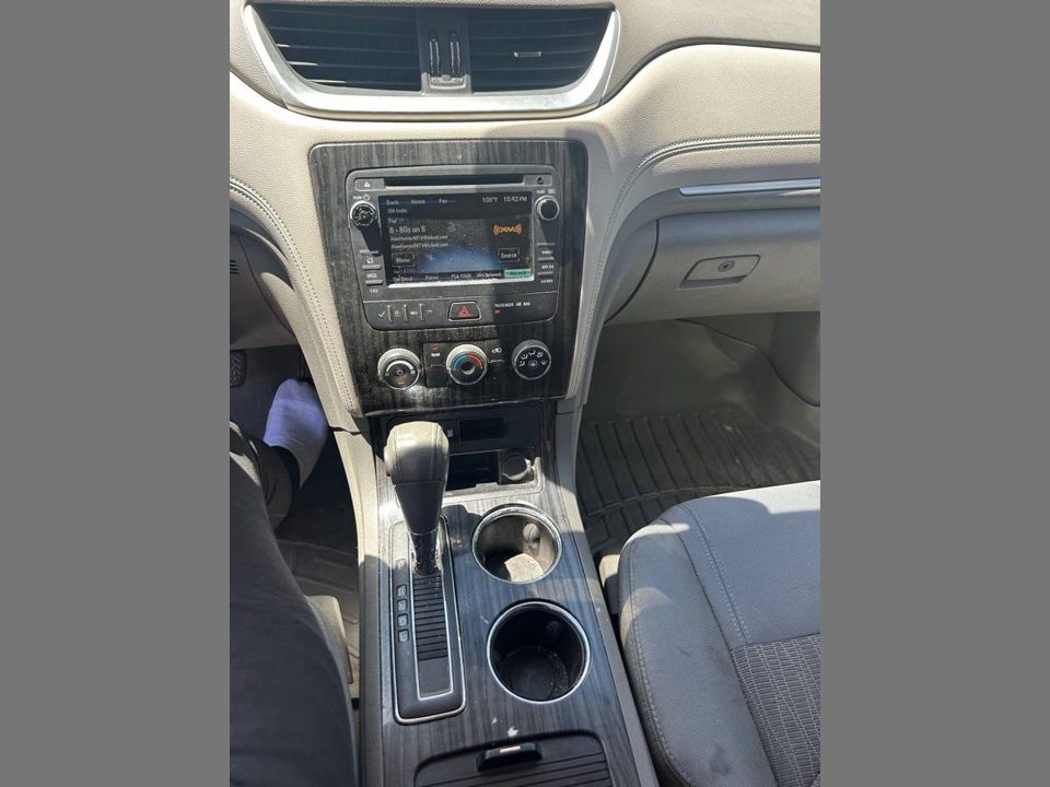 2014 Chevrolet traverse LT 1 Owner Clean NV