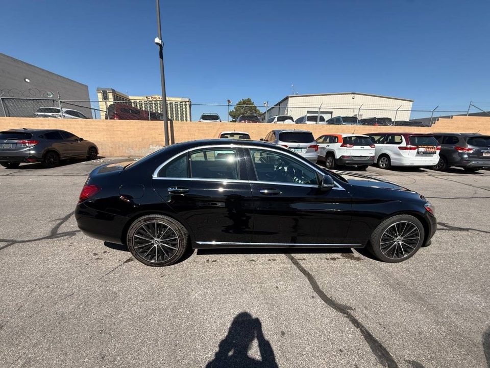 2021 Mercedes-Benz C300