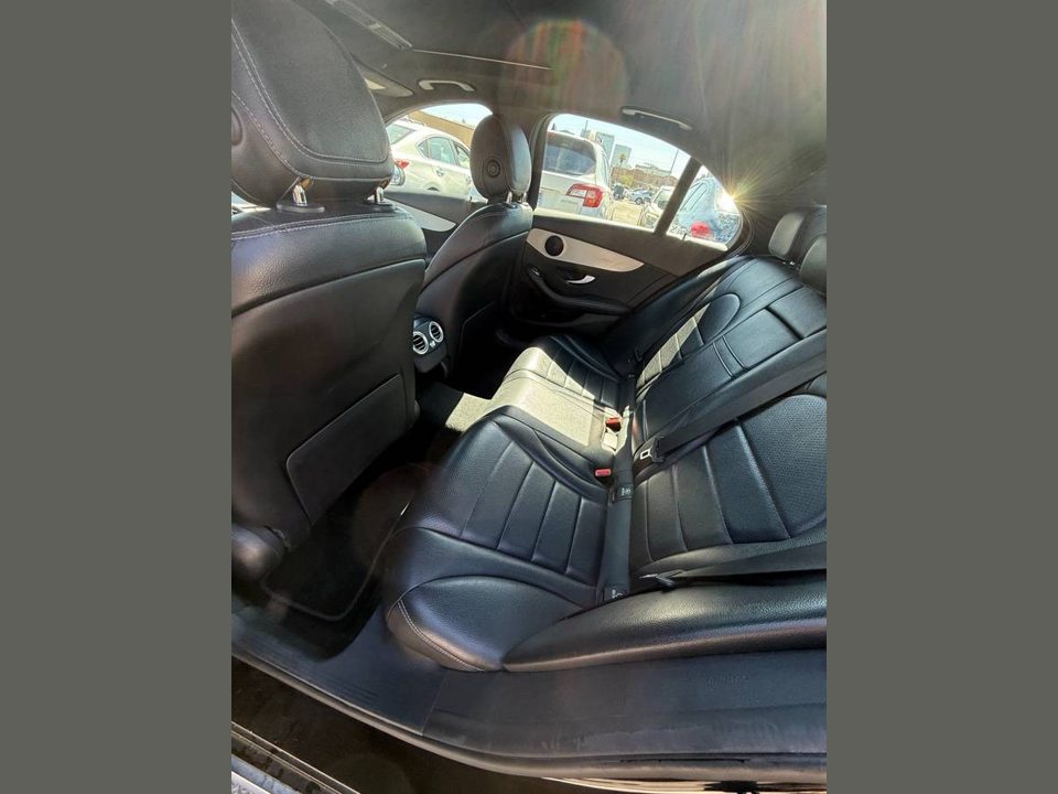 2021 Mercedes-Benz C300