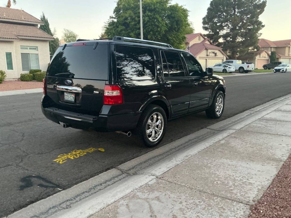 2010 Ford EXPEDITION LIMITED 4WD ✨
