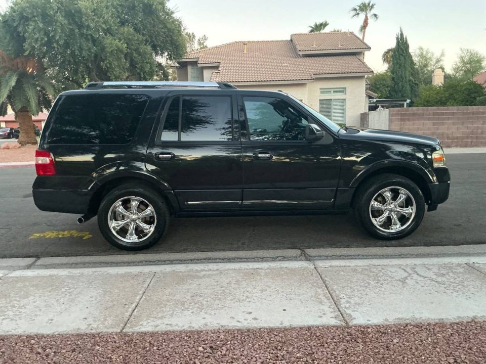 2010 Ford EXPEDITION LIMITED 4WD ✨