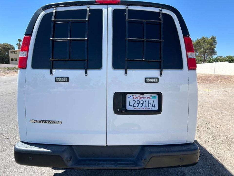 2020 Chevrolet EXPRESS 3500- 15 PASSENGER VAN
