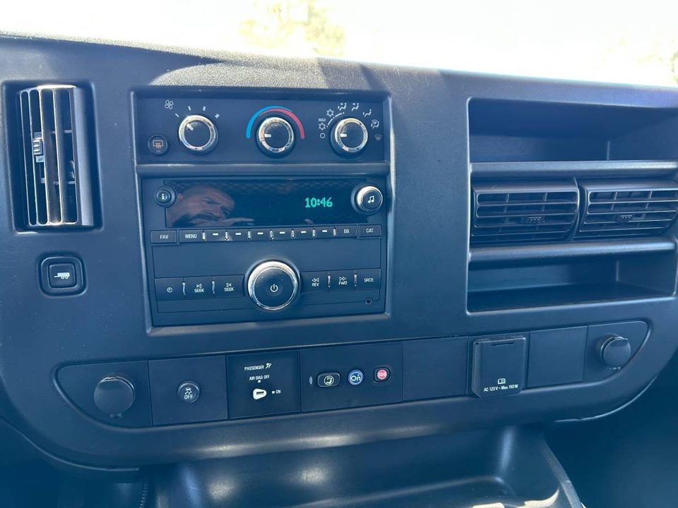 2020 Chevrolet EXPRESS 3500- 15 PASSENGER VAN