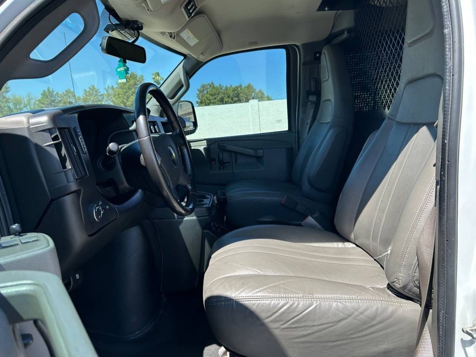 2020 Chevrolet EXPRESS 3500- 15 PASSENGER VAN