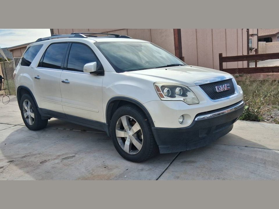 2012 GMC ARCADIA AWD. $1000.00