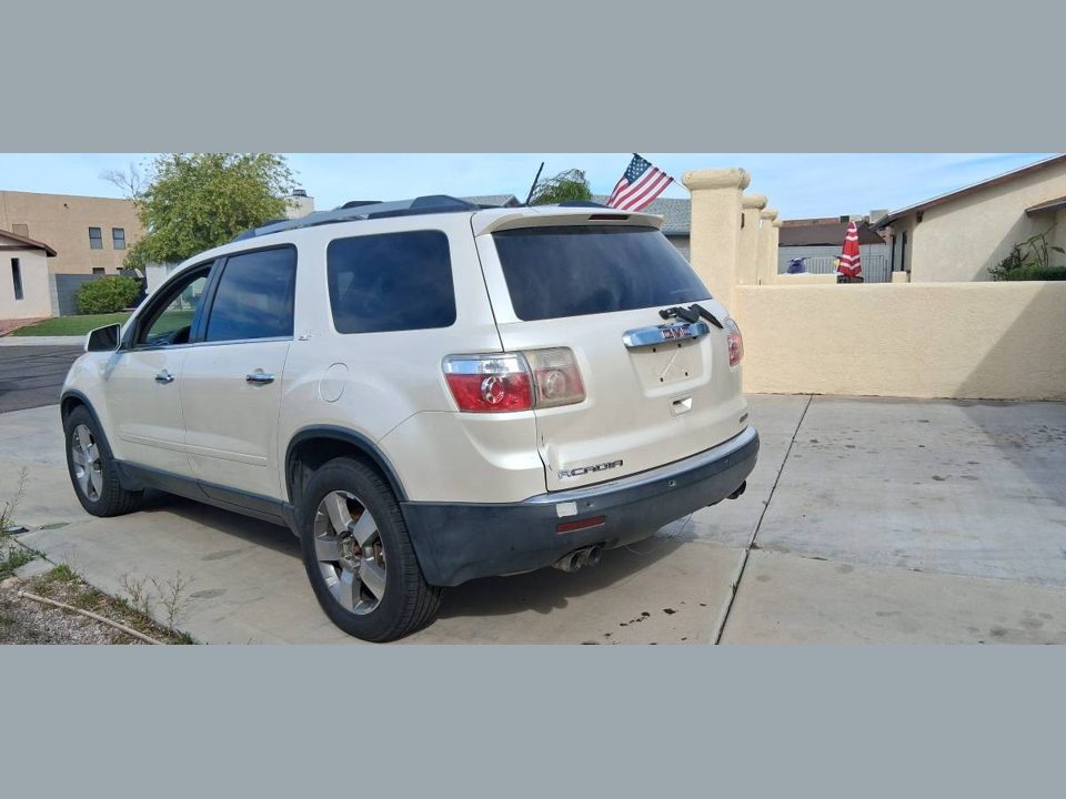 2012 GMC ARCADIA AWD. $1000.00