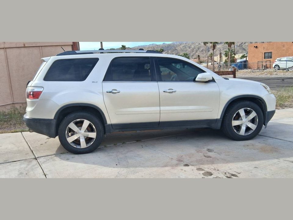 2012 GMC ARCADIA AWD. $1000.00