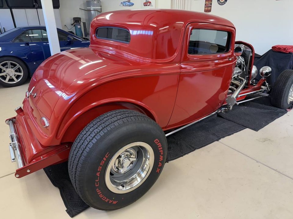 1932 Ford 3-Window Coupe