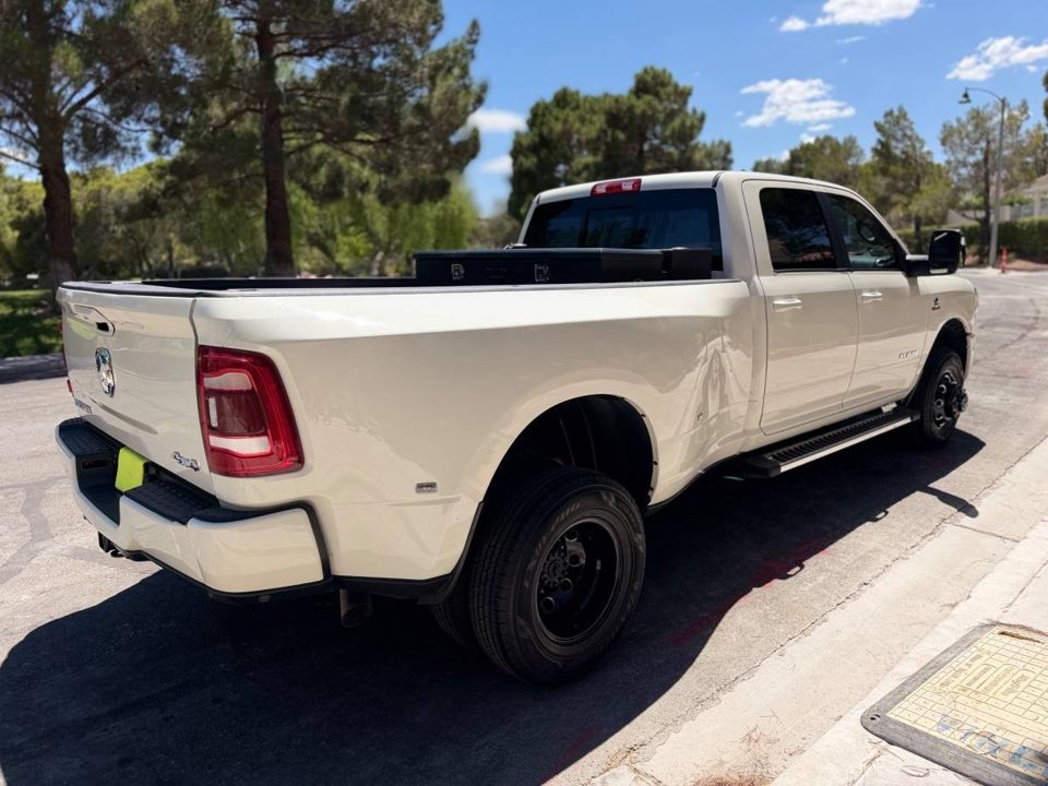 2024 Ram 3500 Laramie