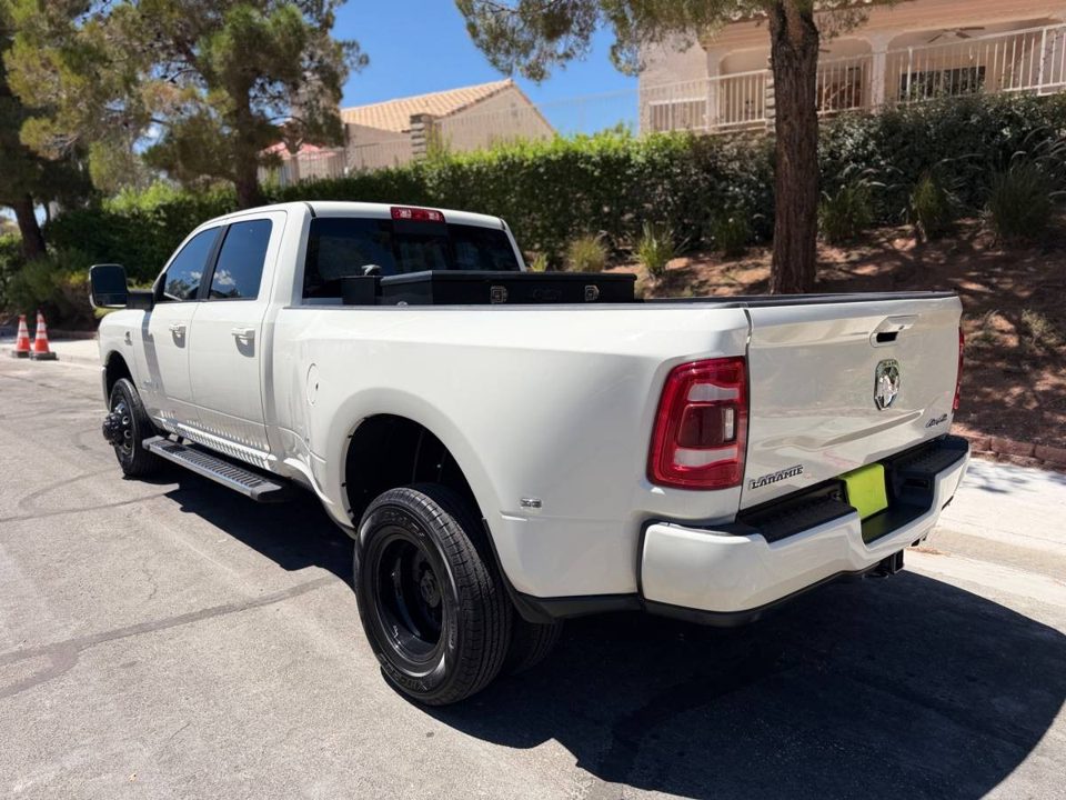 2024 Ram 3500 Laramie