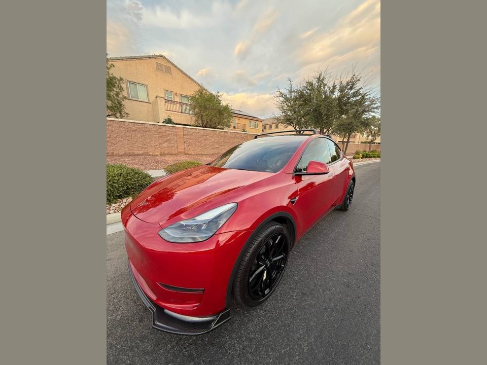 2023 Tesla MODEL Y LONG RANGE