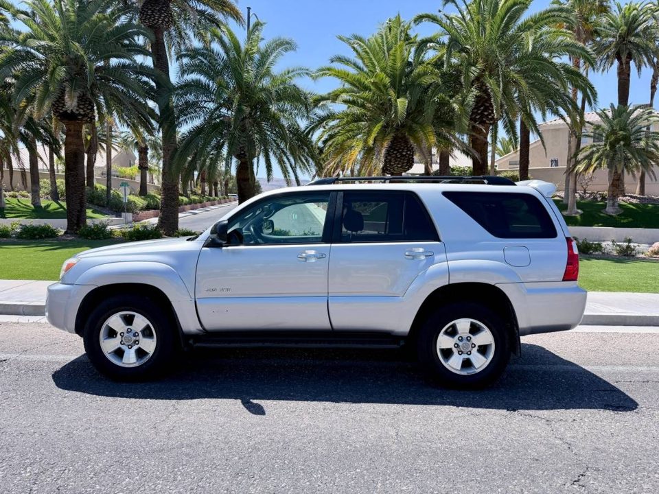2008 Toyota 4RUNNER 4WD V6 SR5