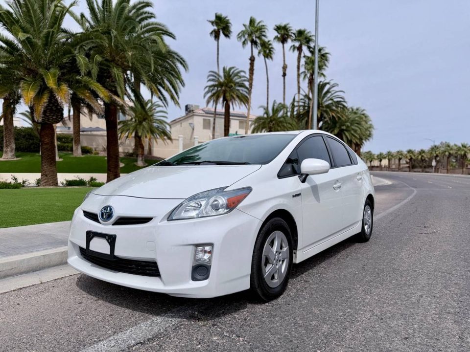2010 Toyota PRIUS HYBRID ONE