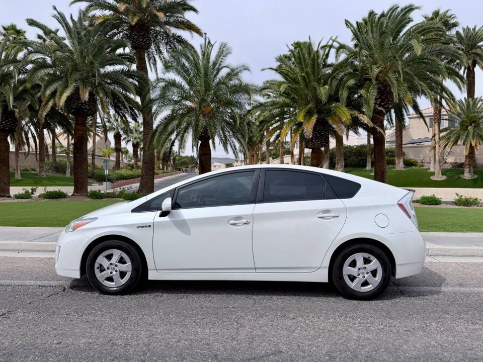 2010 Toyota PRIUS HYBRID ONE