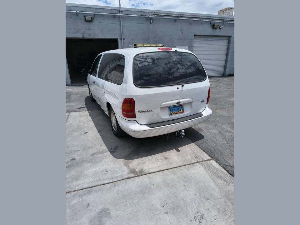 1998 Ford Windstar repair van