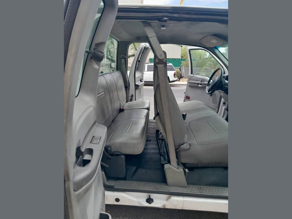 2004 Ford F350 XLT super duty super cab