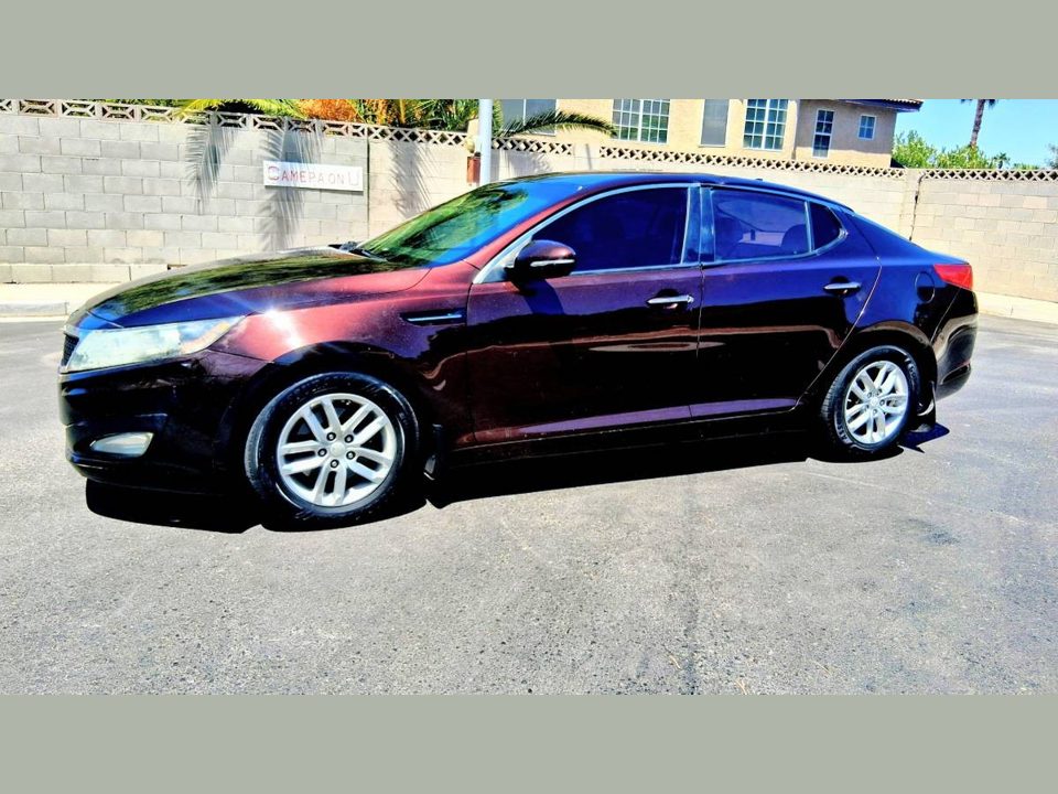 2013 Kia Optima LX 1 garaged ice cold AC RUNS EXC! Super clean!