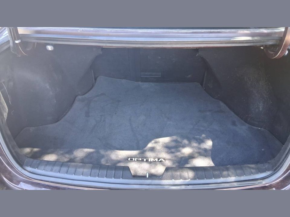 2013 Kia Optima LX 1 garaged ice cold AC RUNS EXC! Super clean!