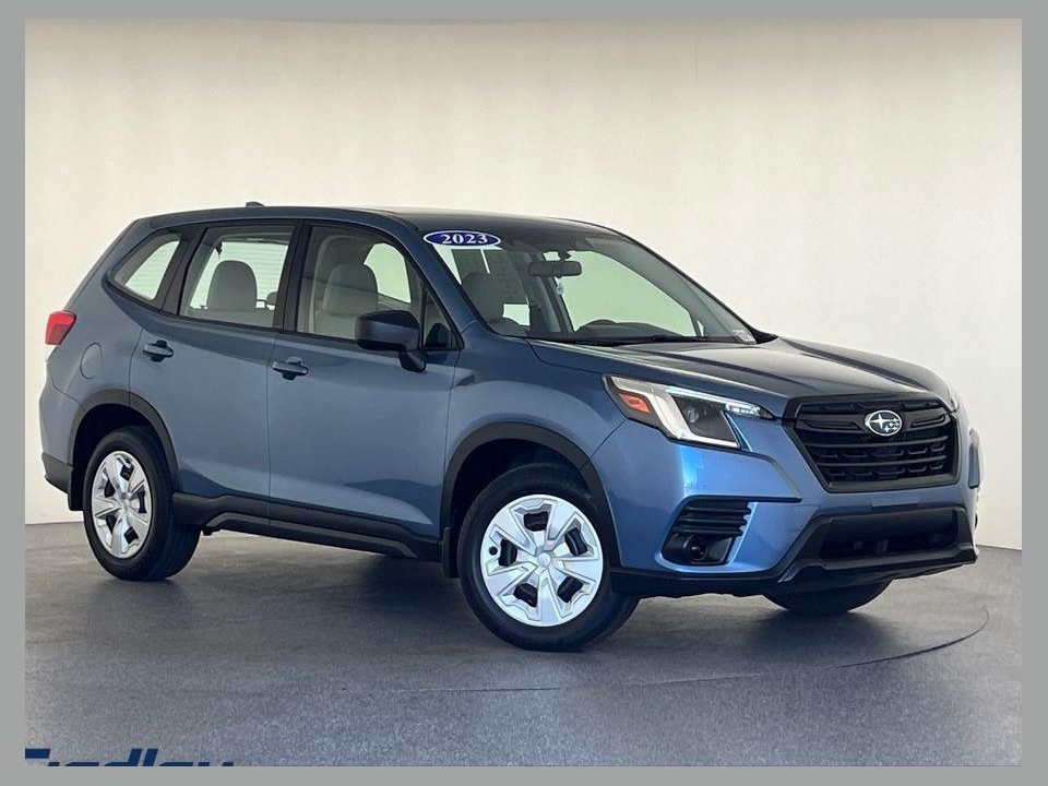 2023 Subaru Forester Base