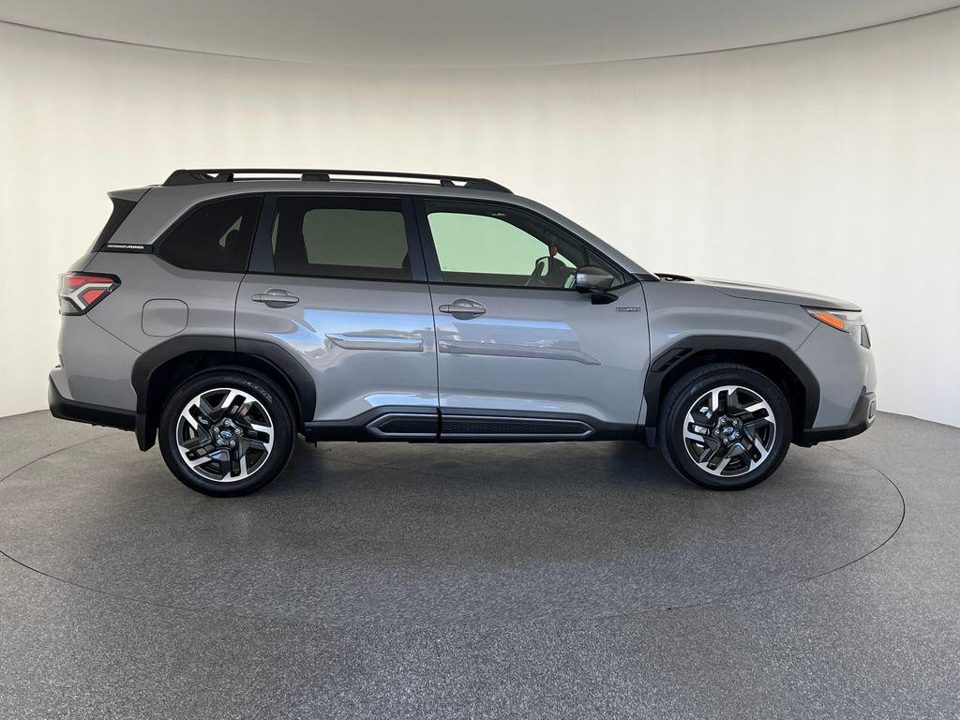 2025 Subaru Forester Limited Hybrid