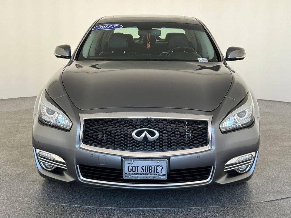 2017 INFINITI Q70 3.7