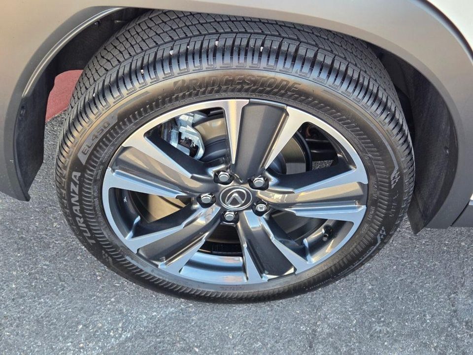 2026 Lexus UX 300h 300h