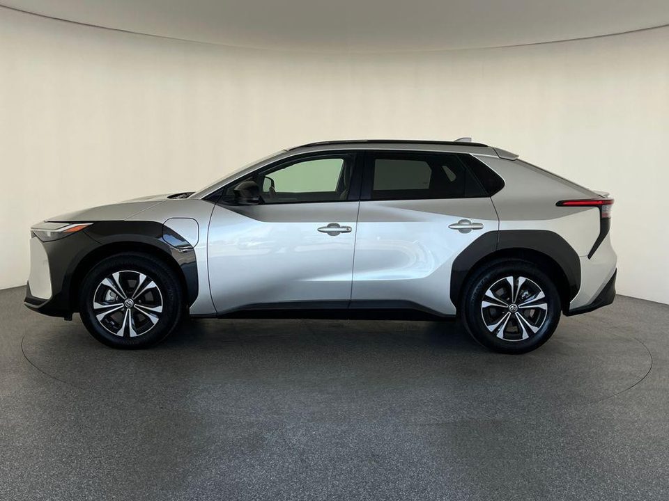 2023 Toyota bZ4X XLE