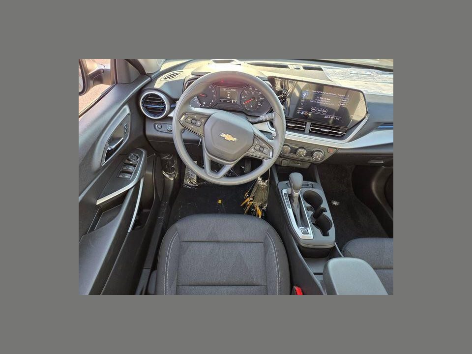2026 Chevrolet Trax FWD LS