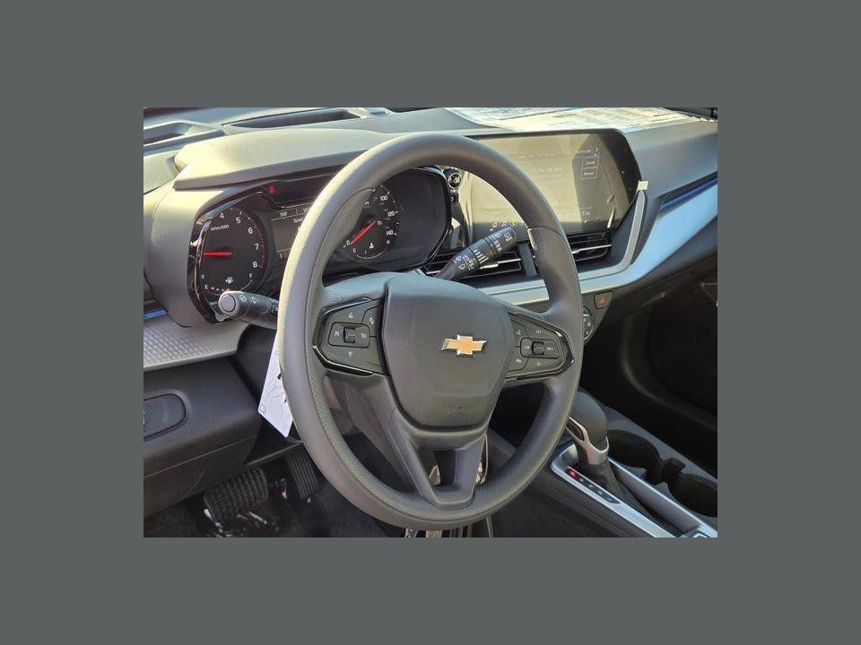 2026 Chevrolet Trax FWD LS