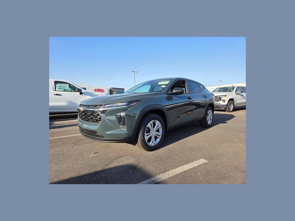 2026 Chevrolet Trax FWD LS