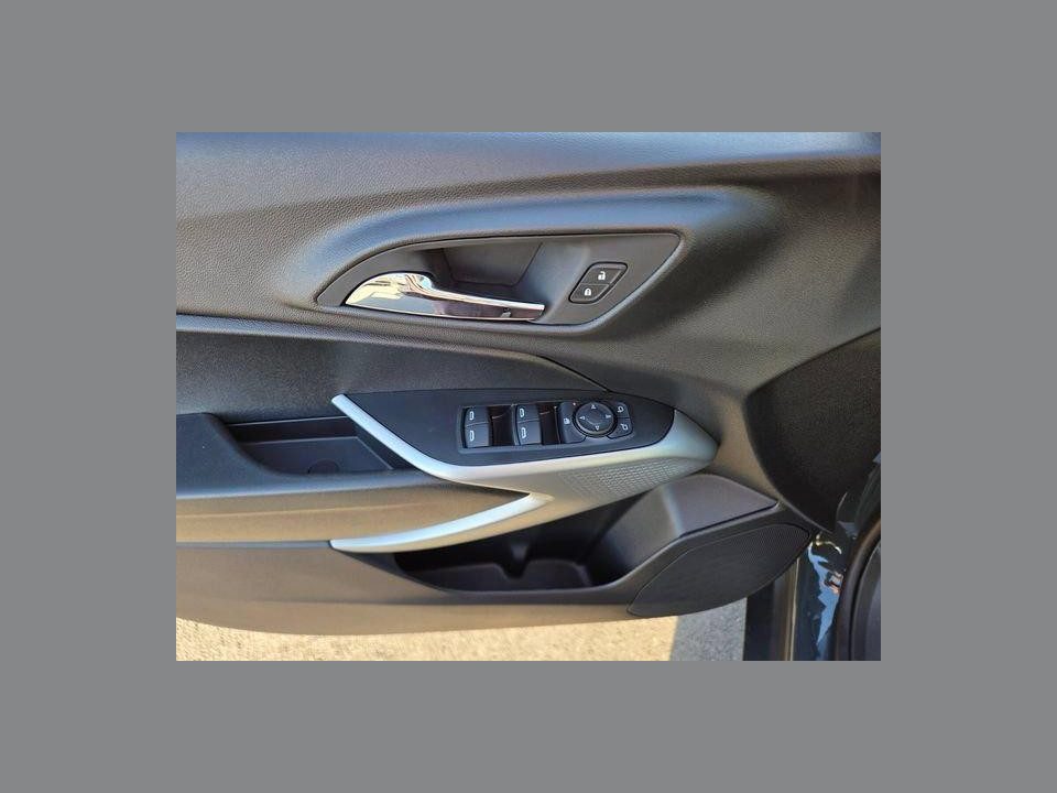 2026 Chevrolet Trax FWD LS