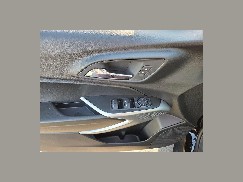 2026 Chevrolet Trax FWD LS