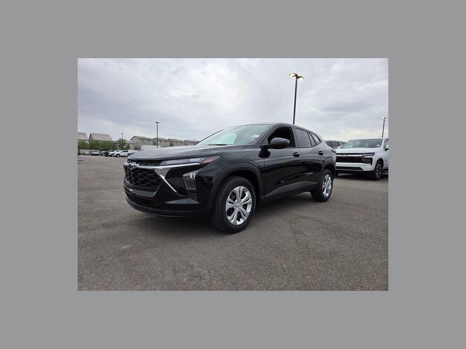 2026 Chevrolet Trax FWD LS