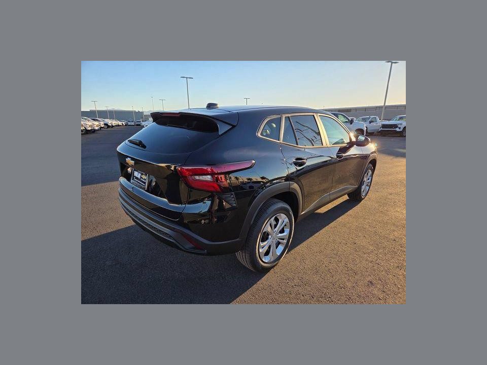 2026 Chevrolet Trax FWD LS