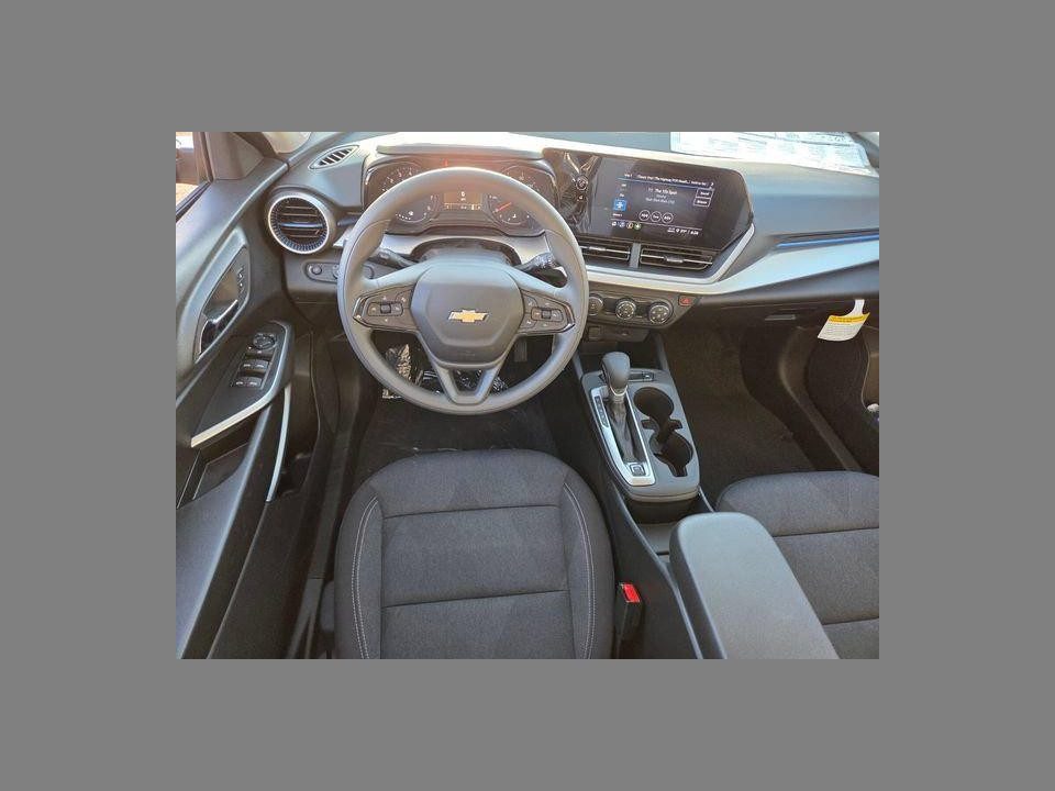 2026 Chevrolet Trax FWD LS