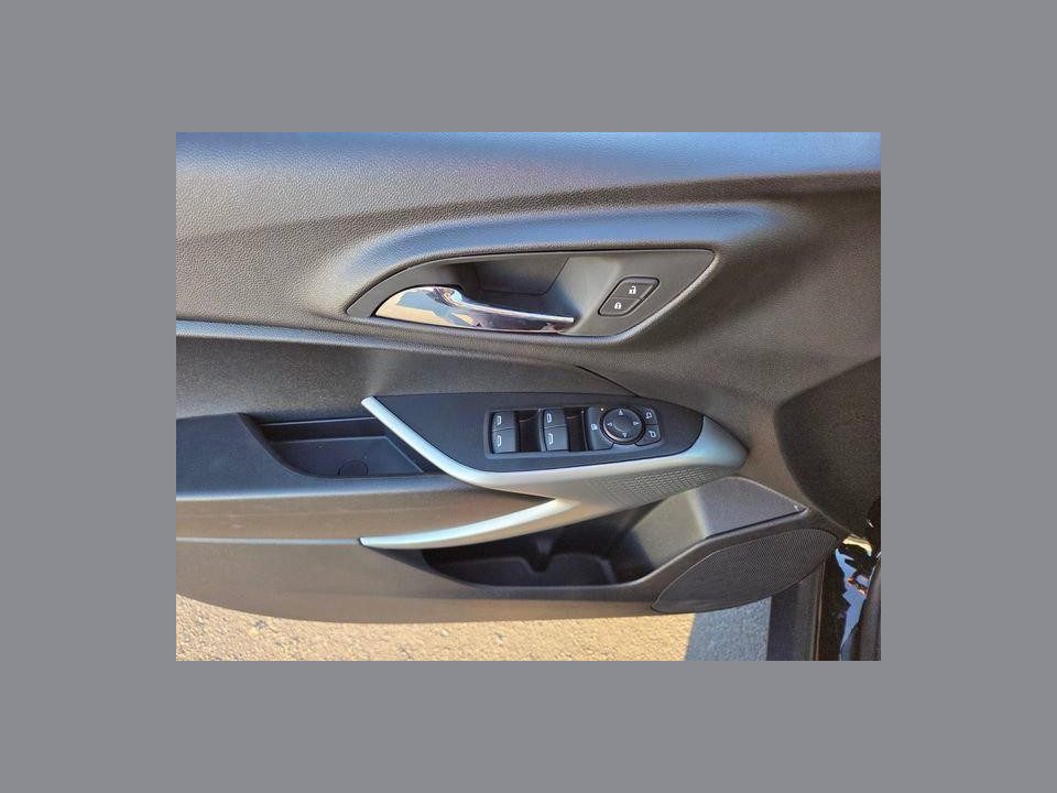 2026 Chevrolet Trax FWD LS