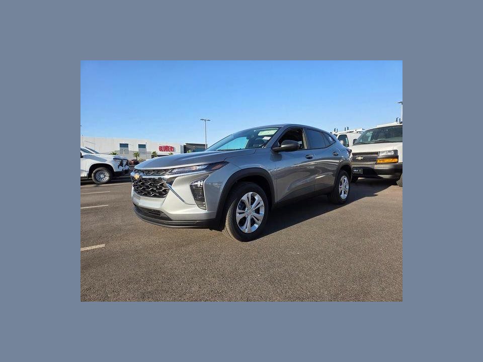 2026 Chevrolet Trax FWD LS