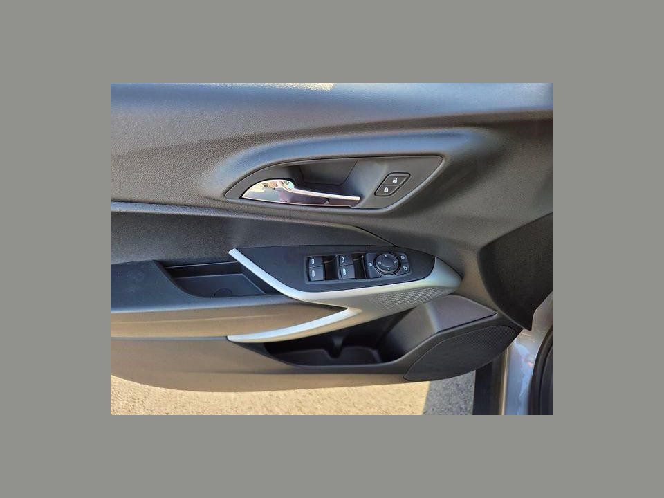 2026 Chevrolet Trax FWD LS