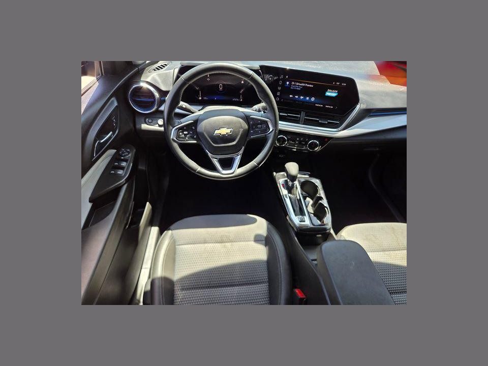 2024 Chevrolet Trax FWD LT