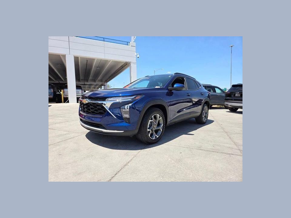 2024 Chevrolet Trax FWD LT