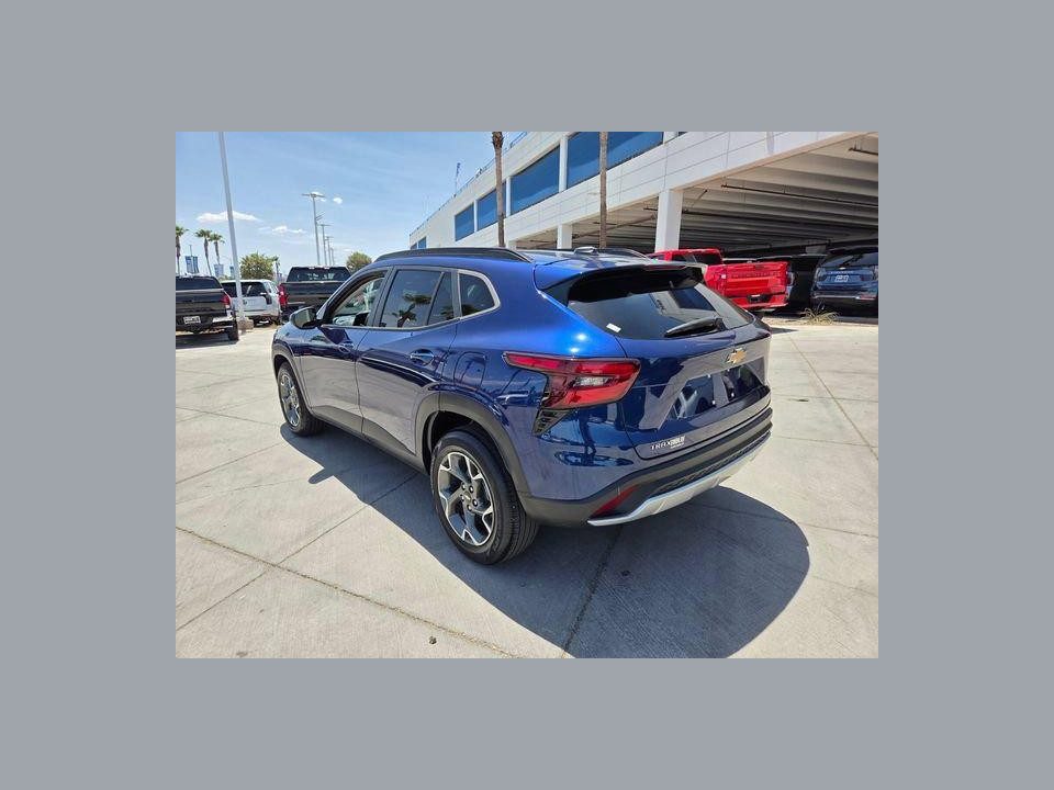 2024 Chevrolet Trax FWD LT