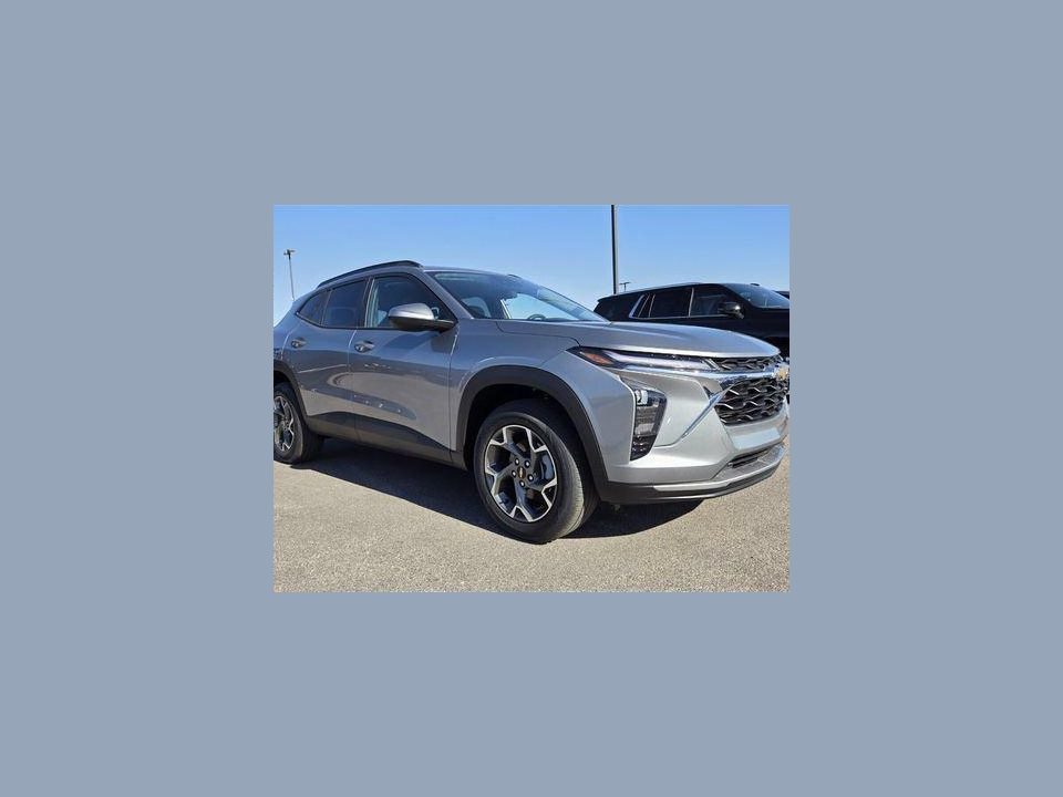 2026 Chevrolet Trax FWD LT