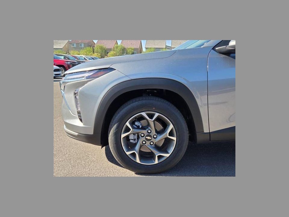 2026 Chevrolet Trax FWD LT