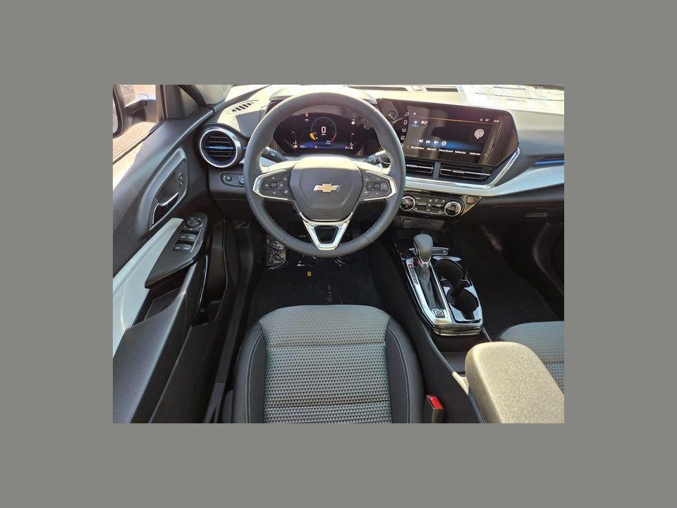 2026 Chevrolet Trax FWD LT