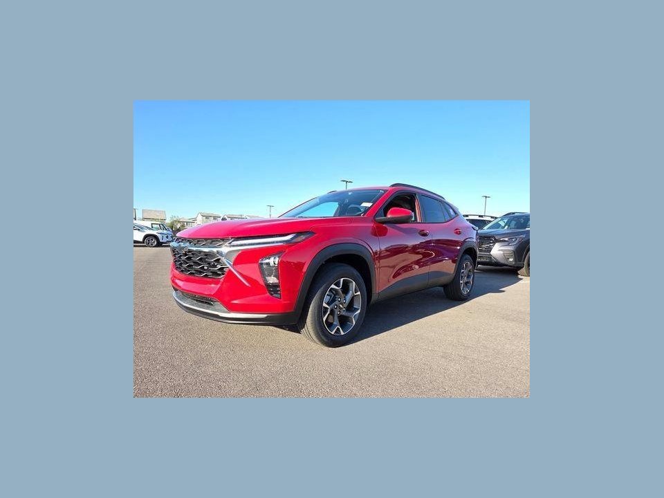 2026 Chevrolet Trax FWD LT