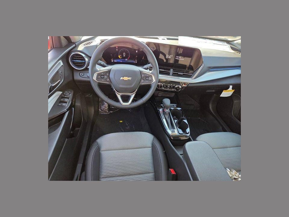 2026 Chevrolet Trax FWD LT