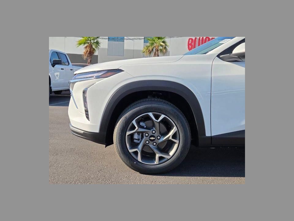 2026 Chevrolet Trax FWD LT